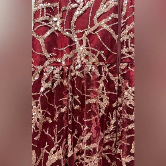 Soiéblu Burgundy Sequin Lace Formal Dress XS Prom Wedding Guest brand new - Picture 8 of 10